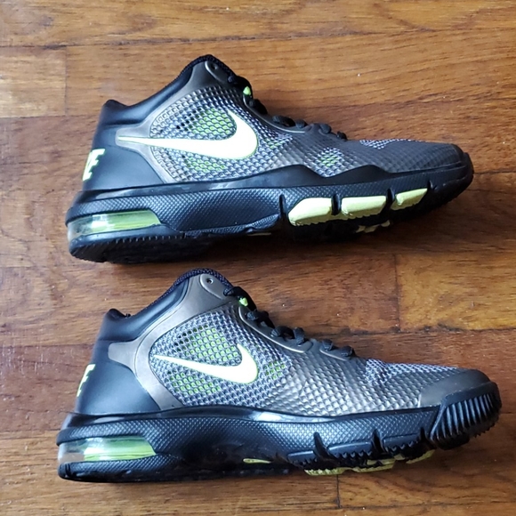 nike air trainer 1.2 mid